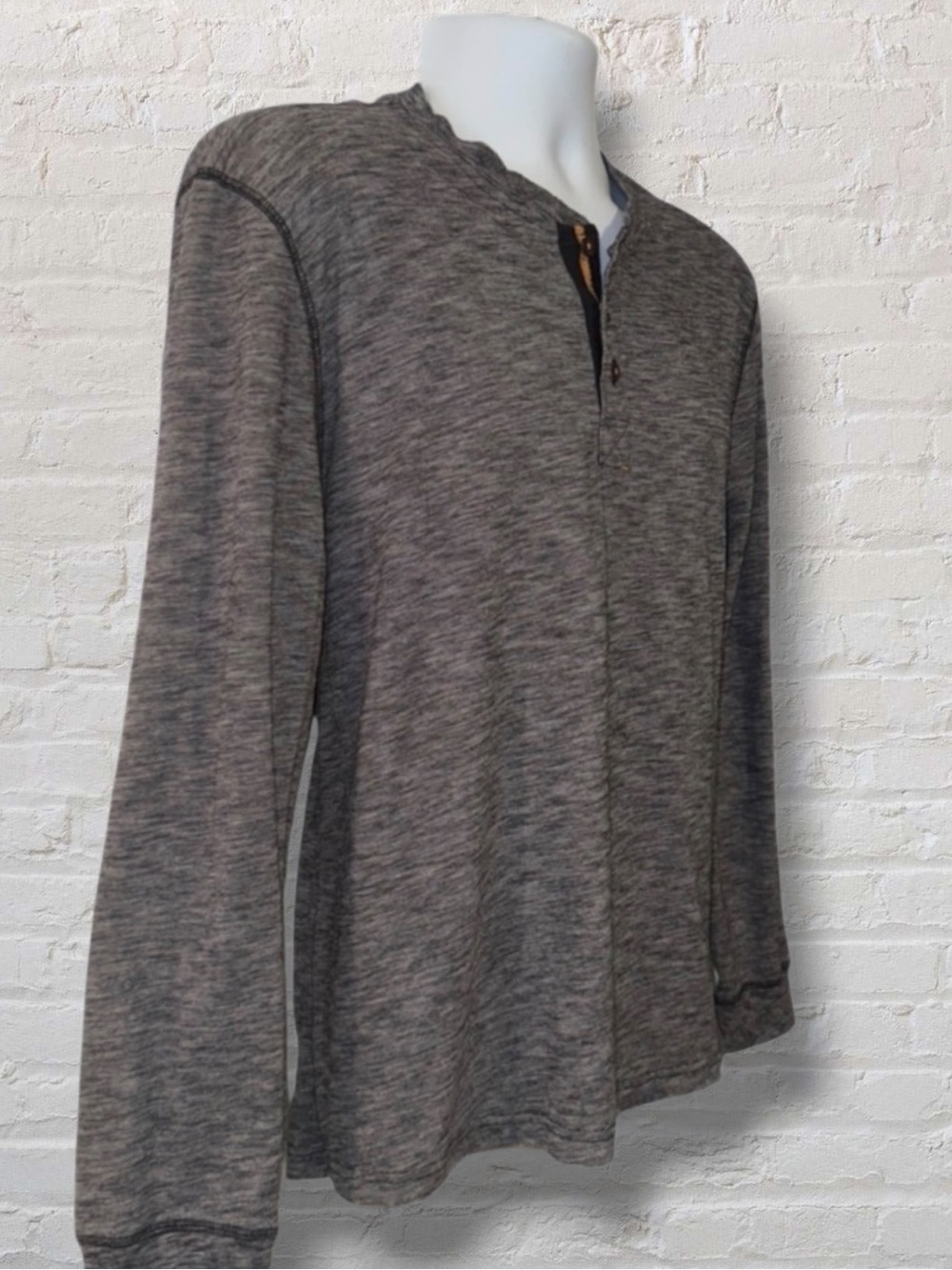 Tommy Bahama Long Sleeve Henley Shirt Men’s - Large Gray with Orange Marlin logo